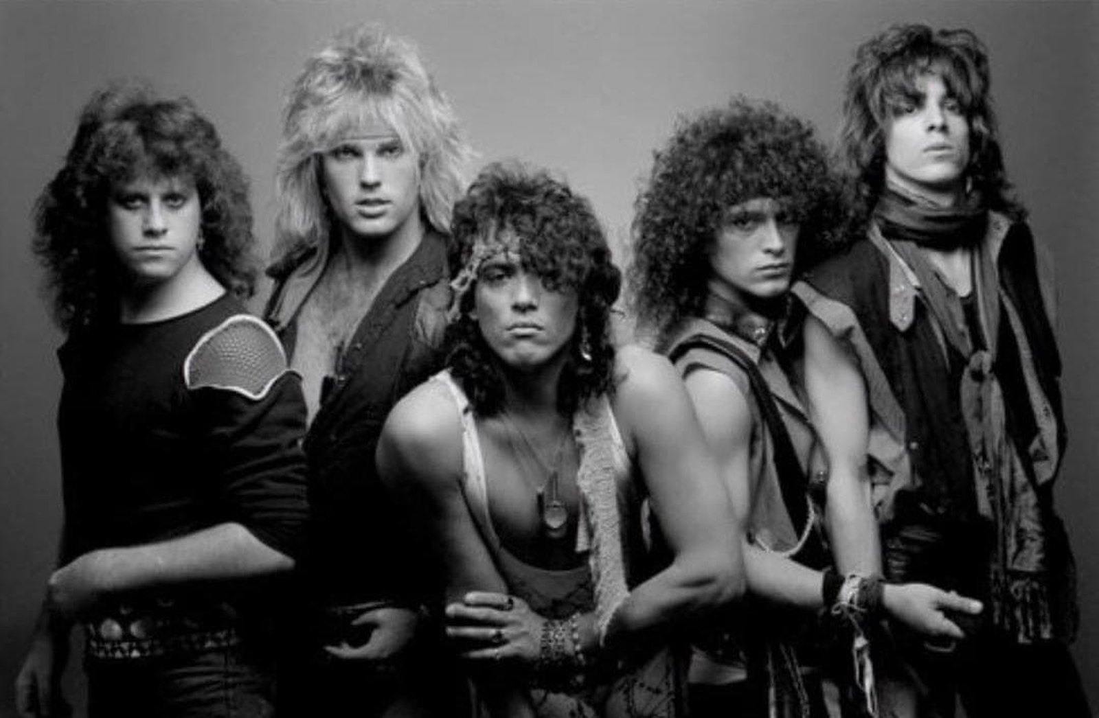 Ratt photographed in the studio in the mid 1980s by Ross Halfin