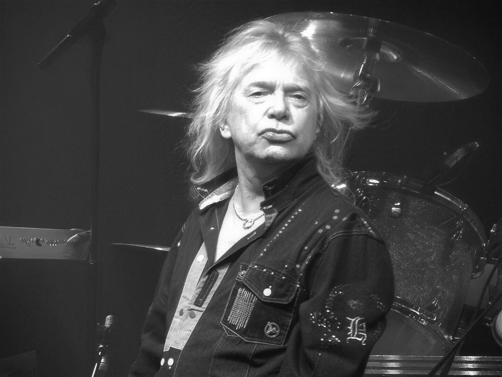 Bob Catley of Magnum performing live at the Liverpool Arts Club, 6 February 2015, black and white photograph