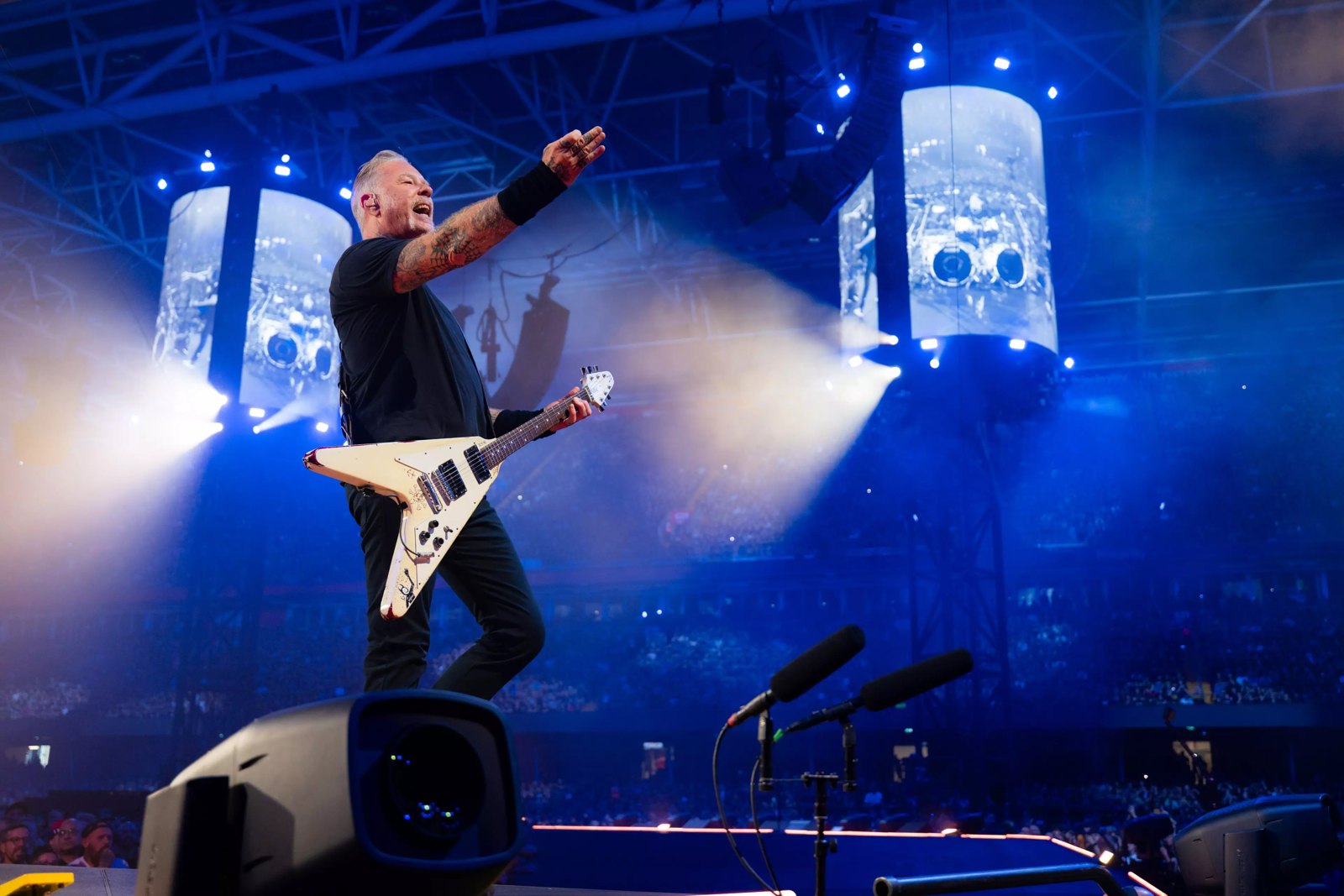 James Hetfield of Metallica playing his white ESP Flying V guitar on stage in Cardiff, Wales, June 28, 2026