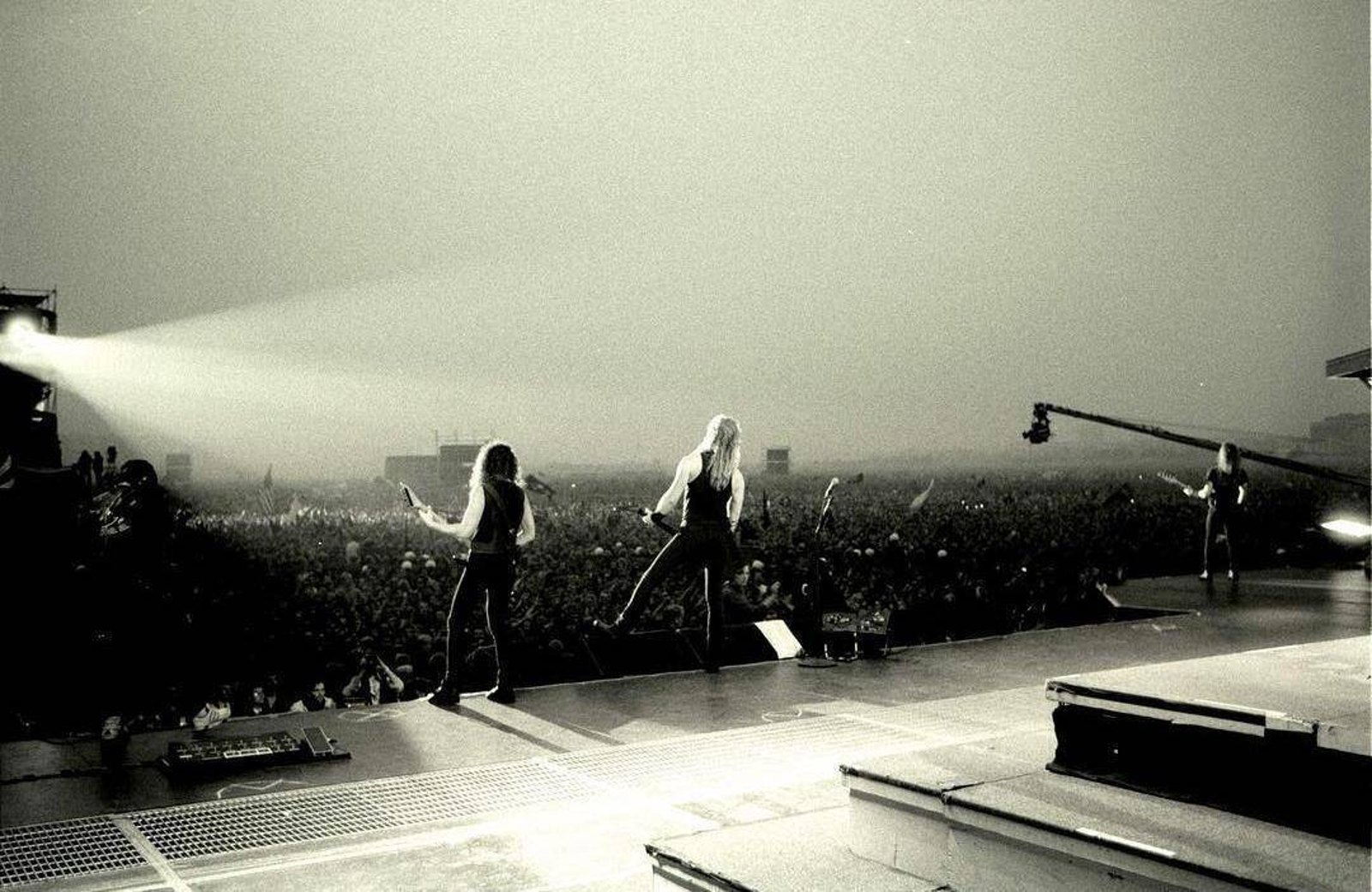 Heavy Metal Around the World: The Scenes That Shaped the Sound