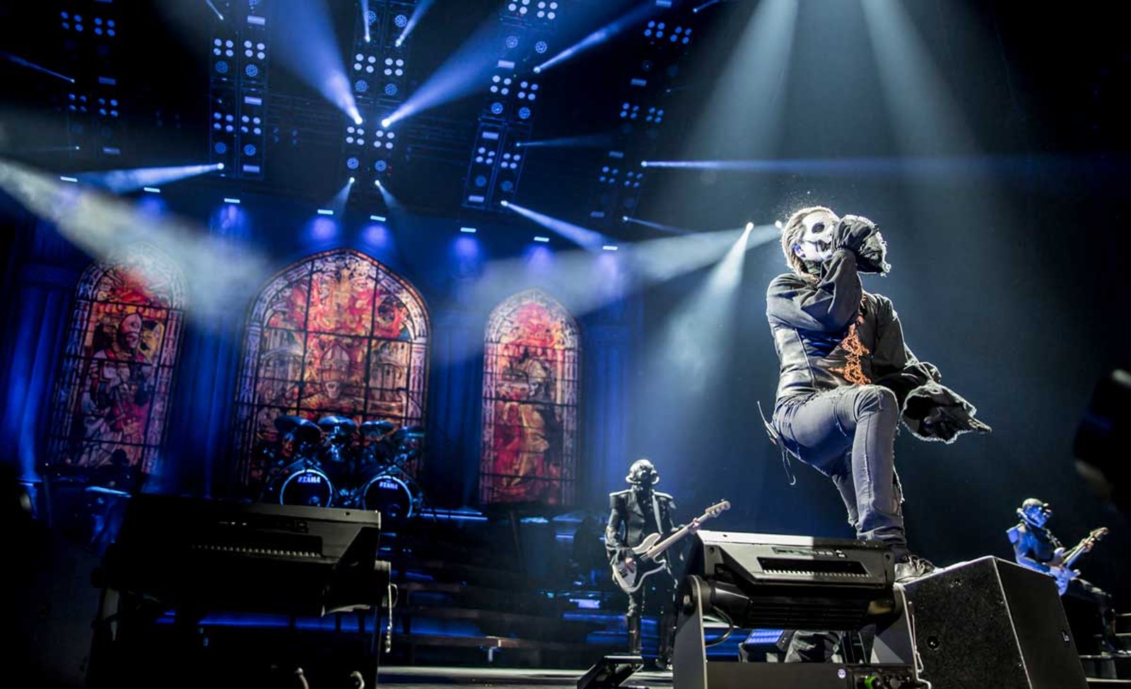 Ghost on stage at the O2 Arena in London in April 2022, Papa Emeritus IV in front of the stained glass set