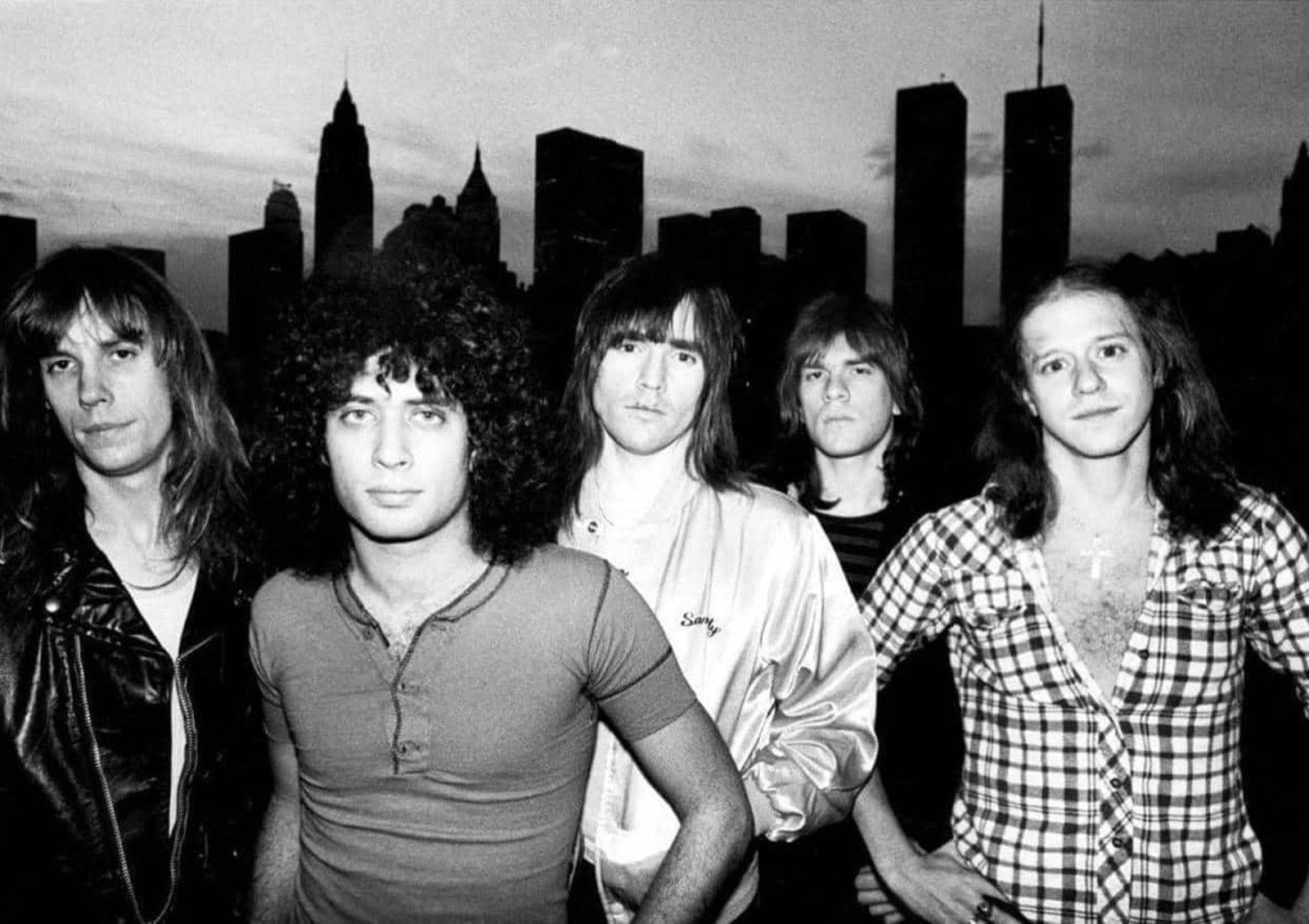 Riot at the Brooklyn Bridge, New York, 1980. Photo: Ross Halfin