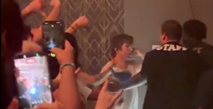 Brendan Yates Stopped a Turnstile Show Until One Security Guard Was Gone