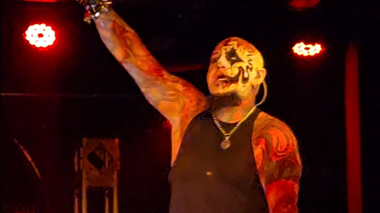 Chad Gray Calls Off San Diego and Santa Ana to Save His Voice