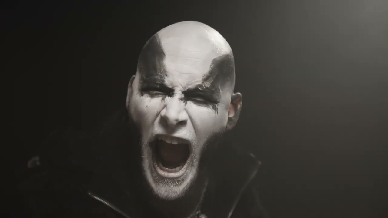 Lamentari Build a Song Around a Man Robbed of His Eyes After Burial