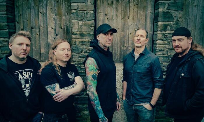 Scarlet Anger Date a Fourth Album and Keep the Studio in the Band